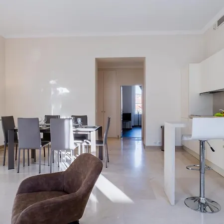 2-br Steps From The Palais Des Festivals Apartament Cannes