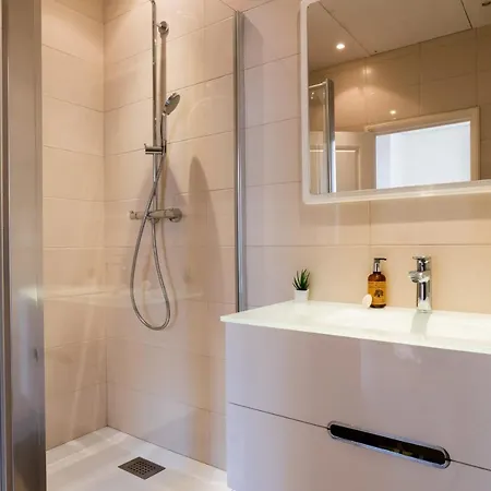 2-br Steps From The Palais Des Festivals Lejlighed *