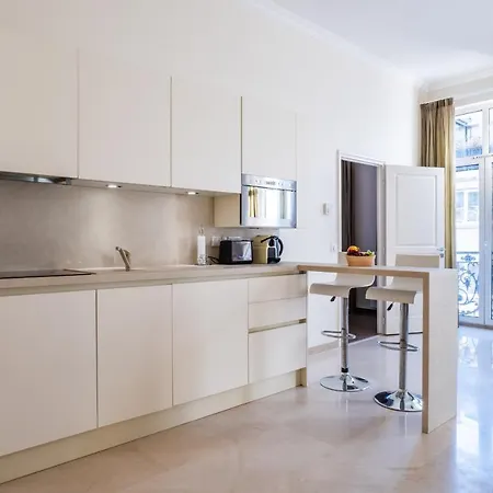 2-br Steps From The Palais Des Festivals Lejlighed