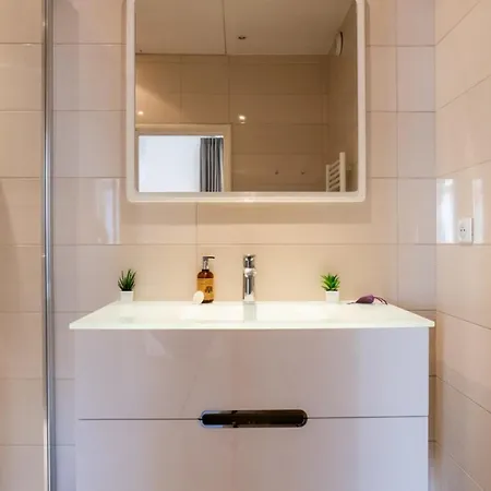 2-br Steps From The Palais Des Festivals קאן