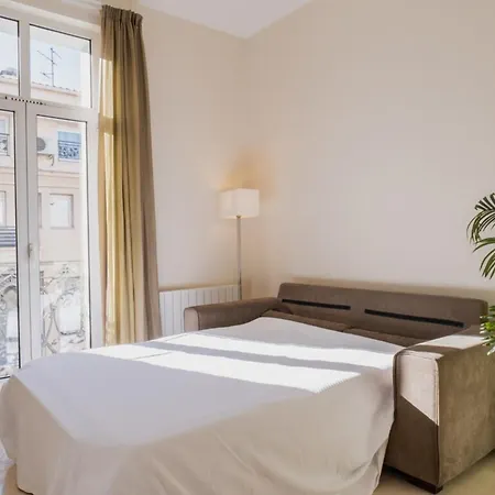 2-br Steps From The Palais Des Festivals Apartament *
