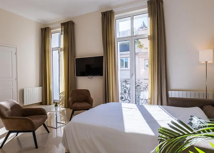 2-br Steps From The Palais Des Festivals كان