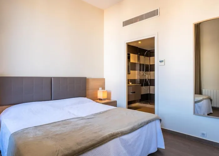 2-br Steps From The Palais Des Festivals شقة كان