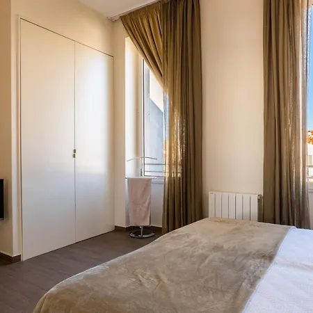 2-br Steps From The Palais Des Festivals Appartement *
