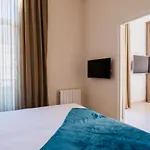 2-br Steps From The Palais Des Festivals * كان