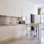 2-br Steps From The Palais Des Festivals شقة *