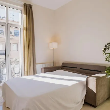 2-br Steps From The Palais Des Festivals شقة *